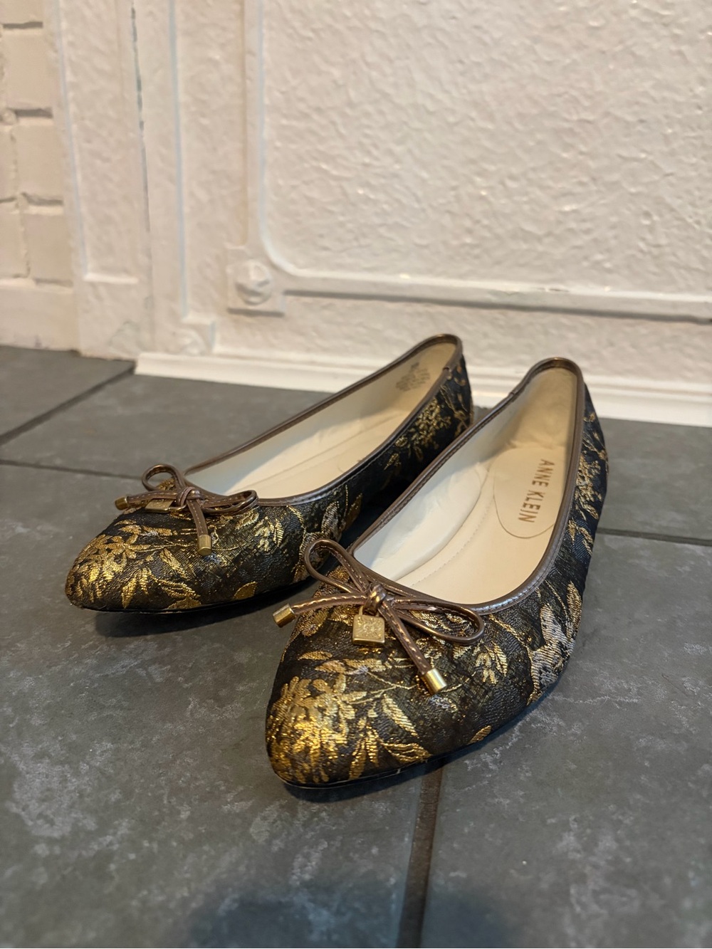 Anne Klein Black and Gold Floral Jacquard Ballet Flats